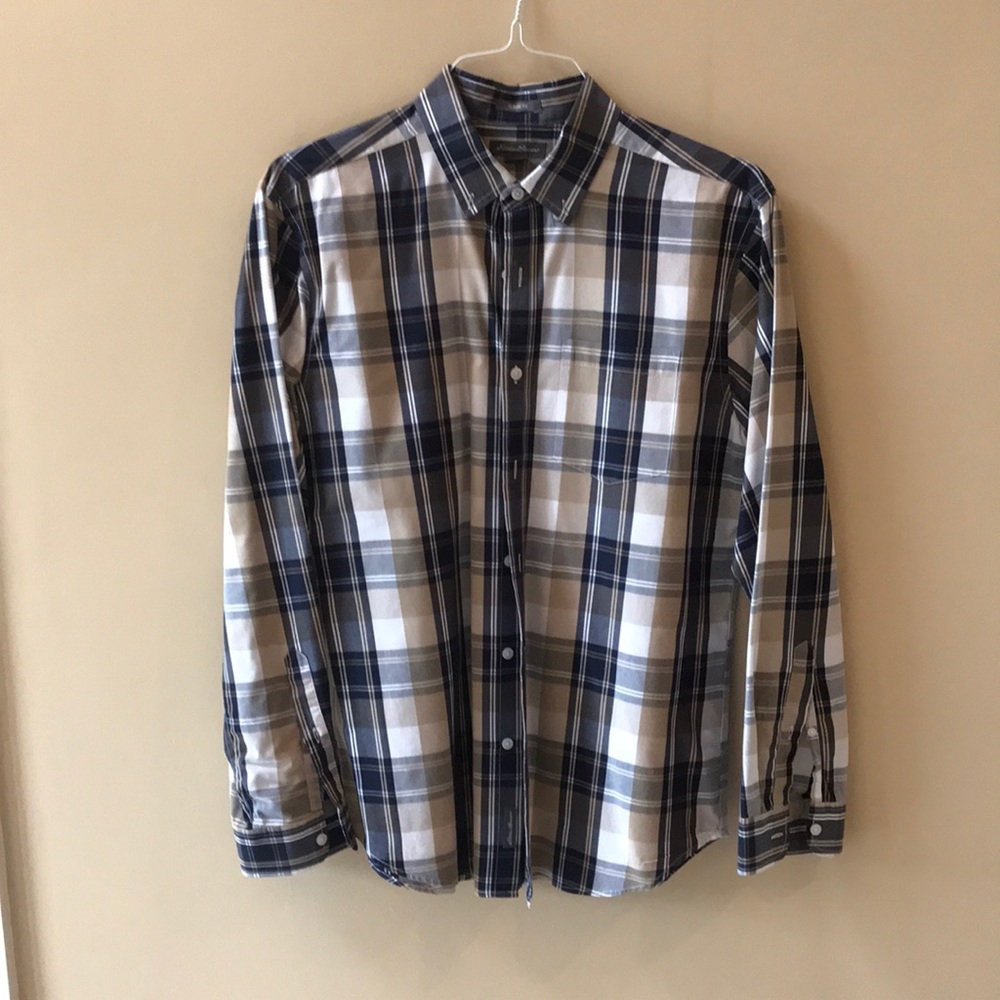 Eddie Bauer Men’s Medium Dress Shirt